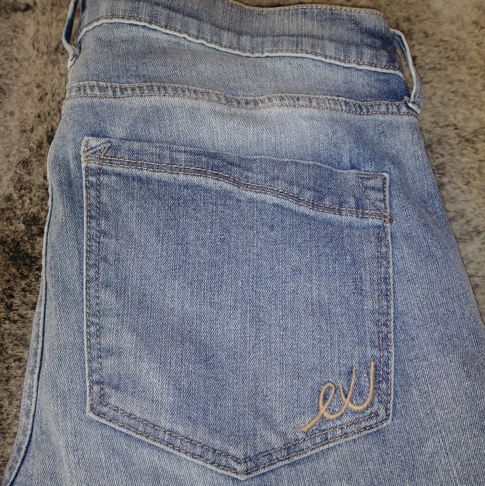 Express embroided jeans size 10 skinny